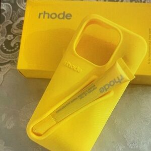 Apple Vibrant Yellow Phone Case with Accessory Slot